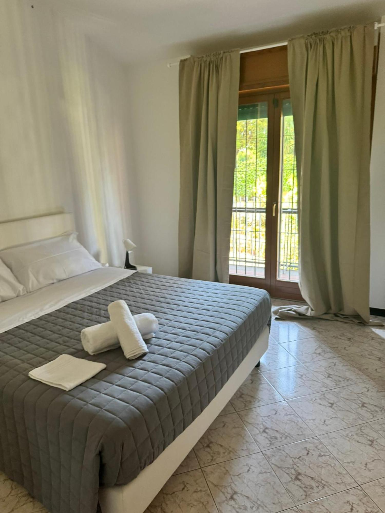 Dolcevita Eur 2 Luxury Hotell Rom Exteriör bild