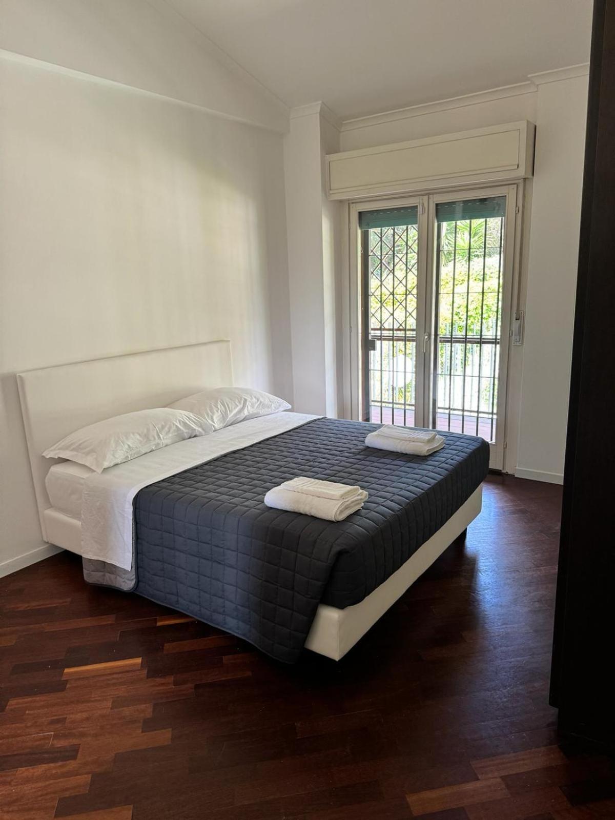 Dolcevita Eur 2 Luxury Hotell Rom Exteriör bild
